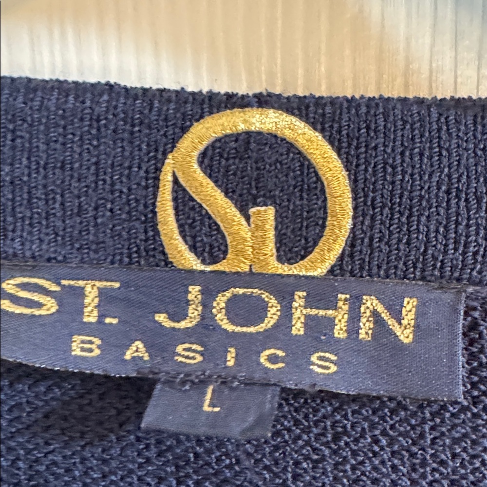 St. John Navy Jacket w/ Navy & Gold Crested Buttons & Back Belt - Picture 5 of 9